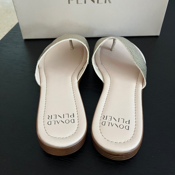 New Donald Pliner Gal Slide - Picture 7 of 9